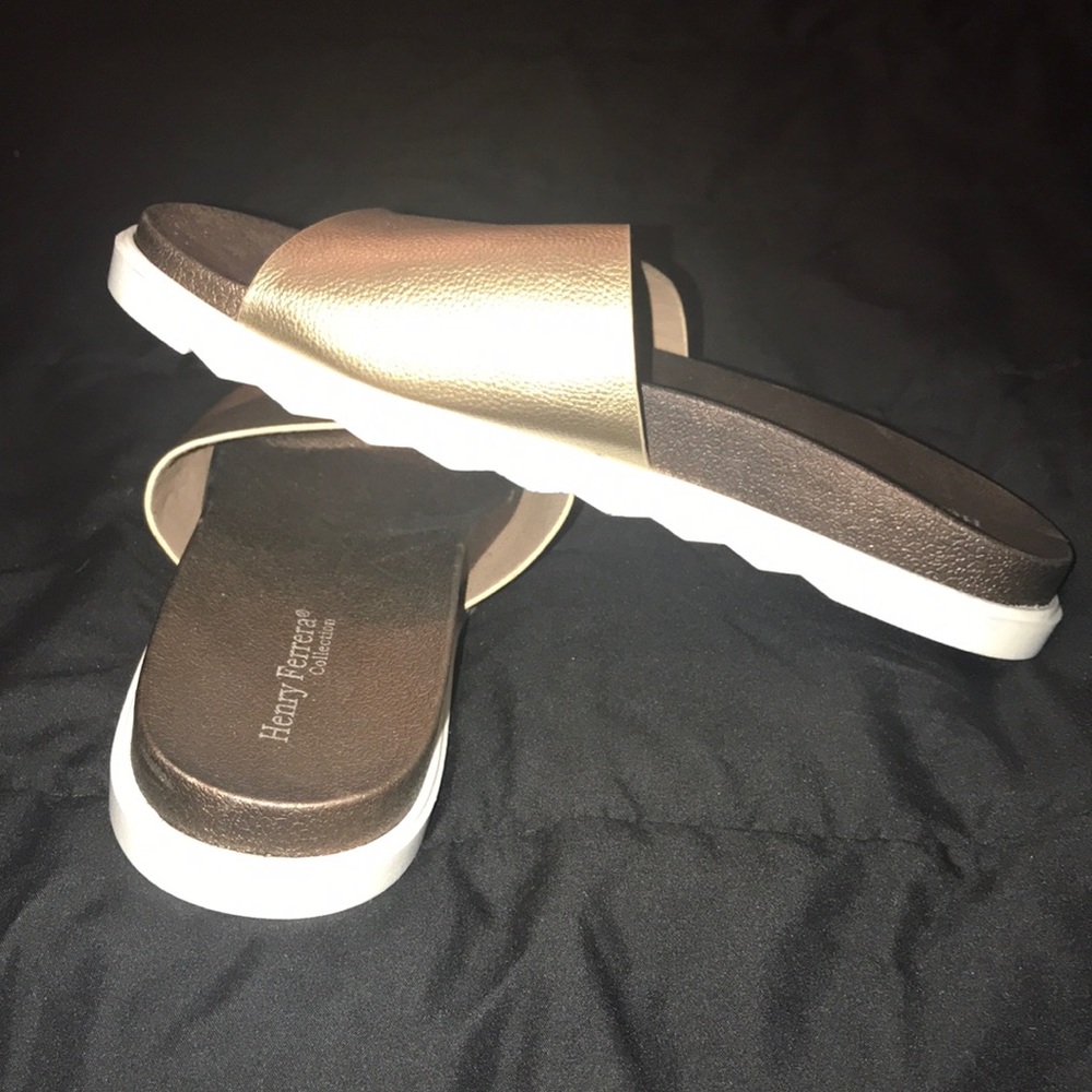 Gold Platform Slides - Picture 4 of 4